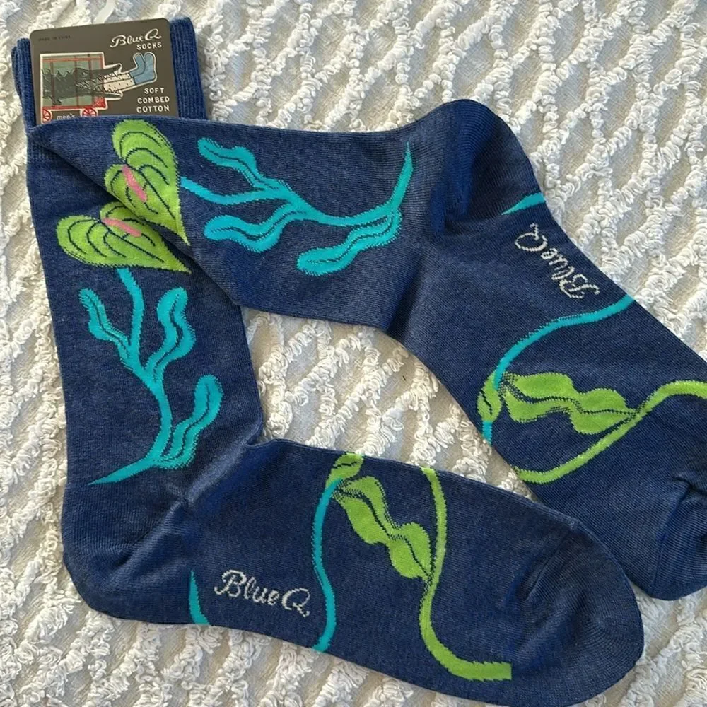 Blue Q Mens Cotton Crew Socks Love Who You Love